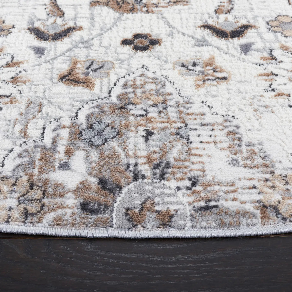 Safavieh Shivan 100 6'-7" x 6'-7" Rug in Ivory / Grey