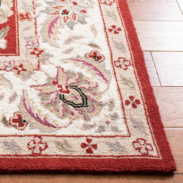 Safavieh Chelsea 5'-3" x 8'-3" Rug in Burgundy / Ivory