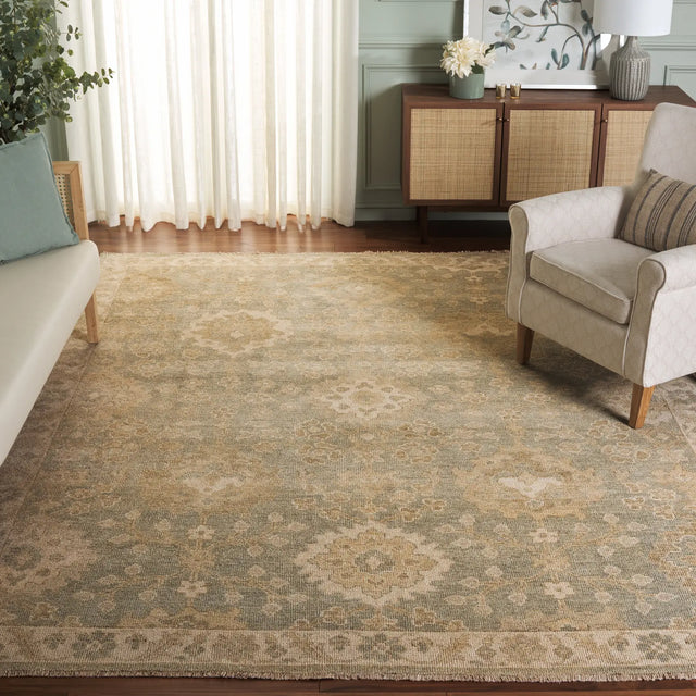 Safavieh Izmir 6'-0" x 9'-0" Rug in Light Blue / Ivory
