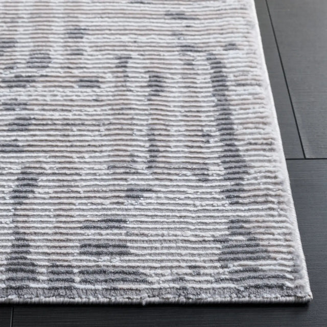 Safavieh Slate 700 4'-0" x 6'-0" Rug in Light Grey / Grey