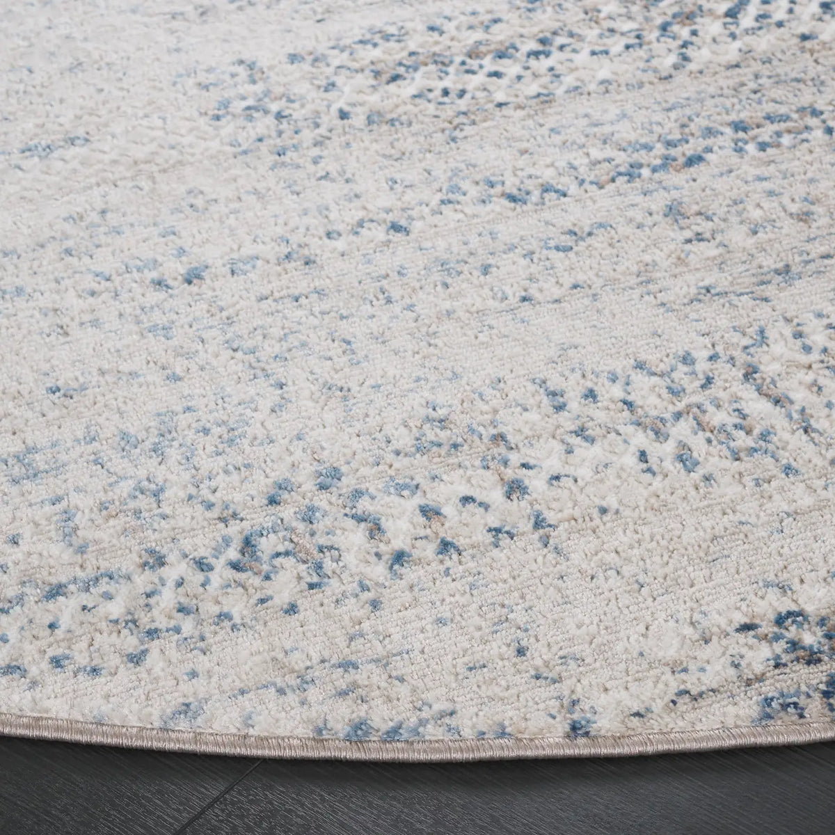 Safavieh Prestige 6'-7" x 6'-7" Rug in Ivory / Blue