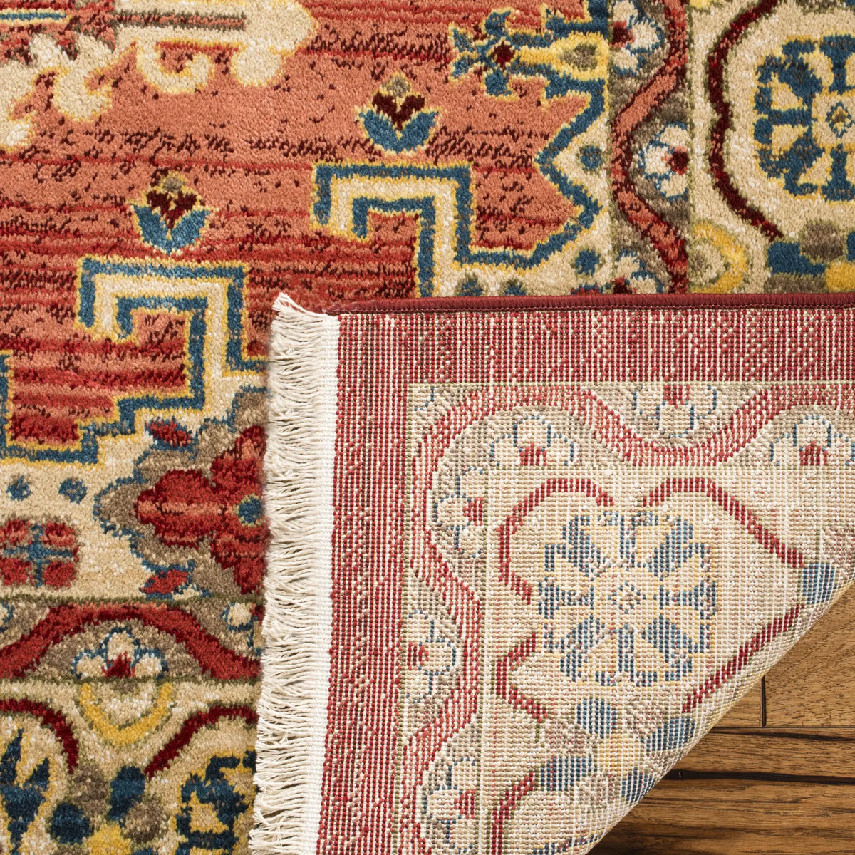 Safavieh Kashan 5'-1" x 7'-5" Rug in Red / Ivory