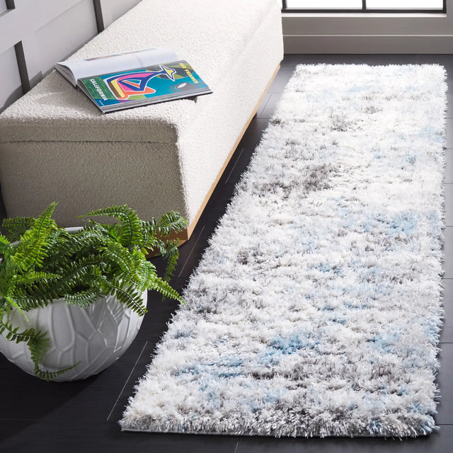 Safavieh Lindsay Shag 2'-2" x 8'-0" Rug in Grey / Blue Ivory