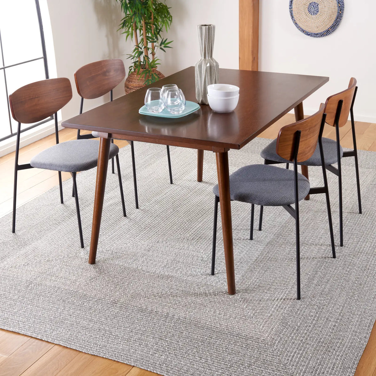 Safavieh Braided 10'-0" x 14'-0" Rug in Grey
