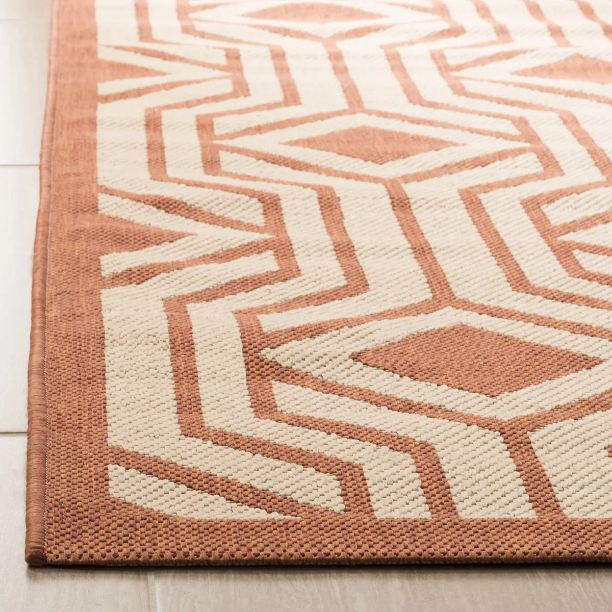 Safavieh Courtyard 4'-0" x 5'-7" Rug in Beige / Terracotta