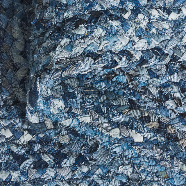Safavieh Braided 4'-0" x 6'-0" Rug in Denim / Blue