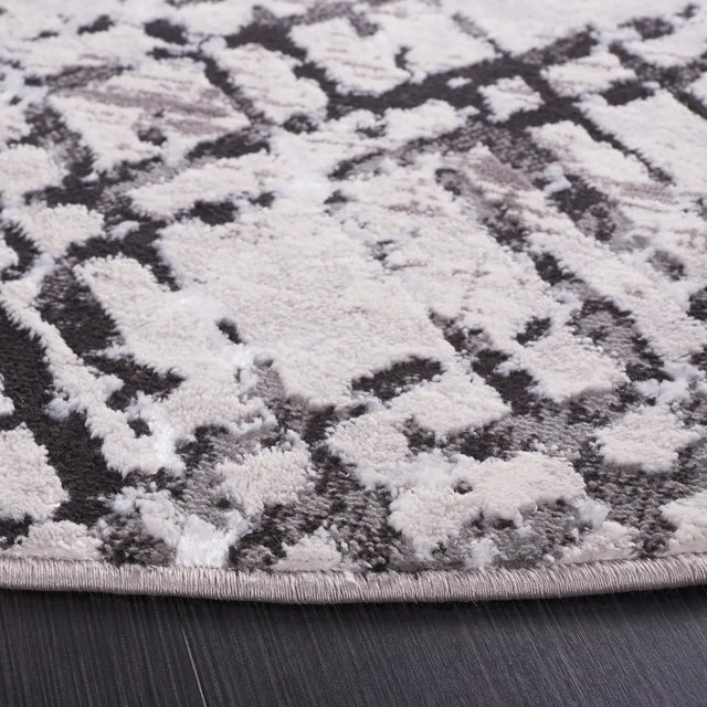 Safavieh Amelia 6'-7" x 6'-7" Rug in Grey / Charcoal