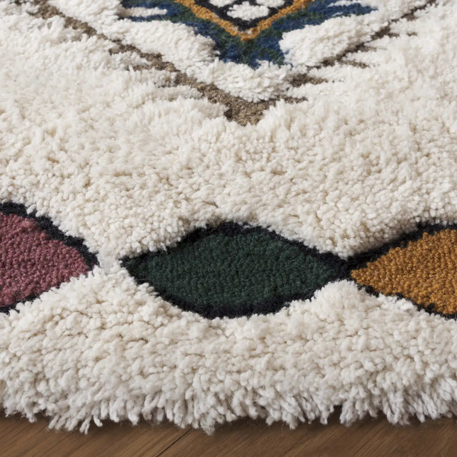 Safavieh Casablanca 6'-0" x 6'-0" Rug in Ivory / Green