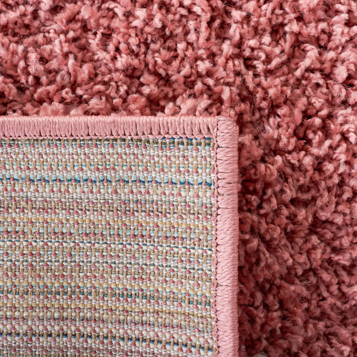 Safavieh Venus Shag 600 4'-0" x 6'-0" Rug in Pink / Ivory