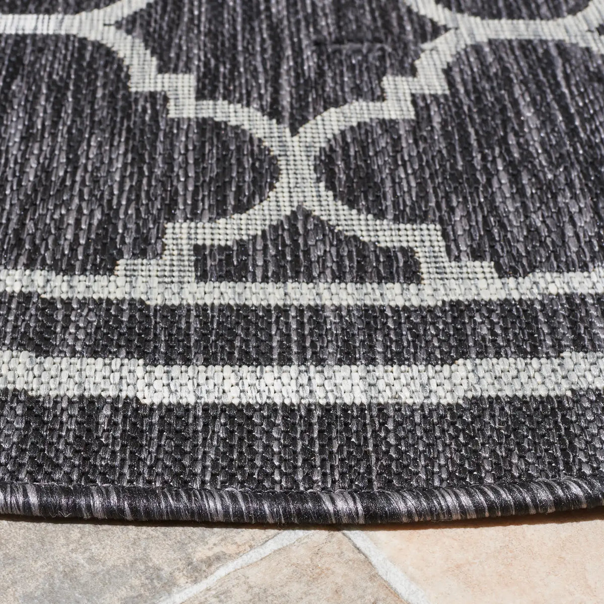 Safavieh Courtyard 6'-7" x 6'-7" Rug in Black Charcoal