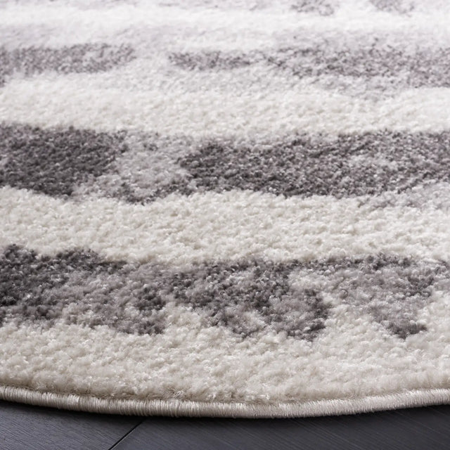 Safavieh Adirondack 6'-0" x 6'-0" Rug in Ivory / Charcoal