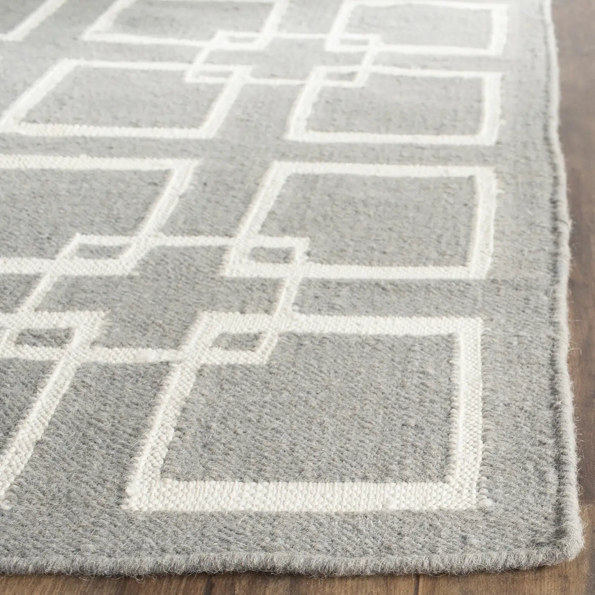 Safavieh Martha Stewart 5'-0" x 5'-0" Rug in Cement Gray