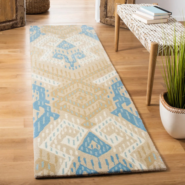 Safavieh Wyndham 2'-3" x 9'-0" Rug in Blue / Ivory