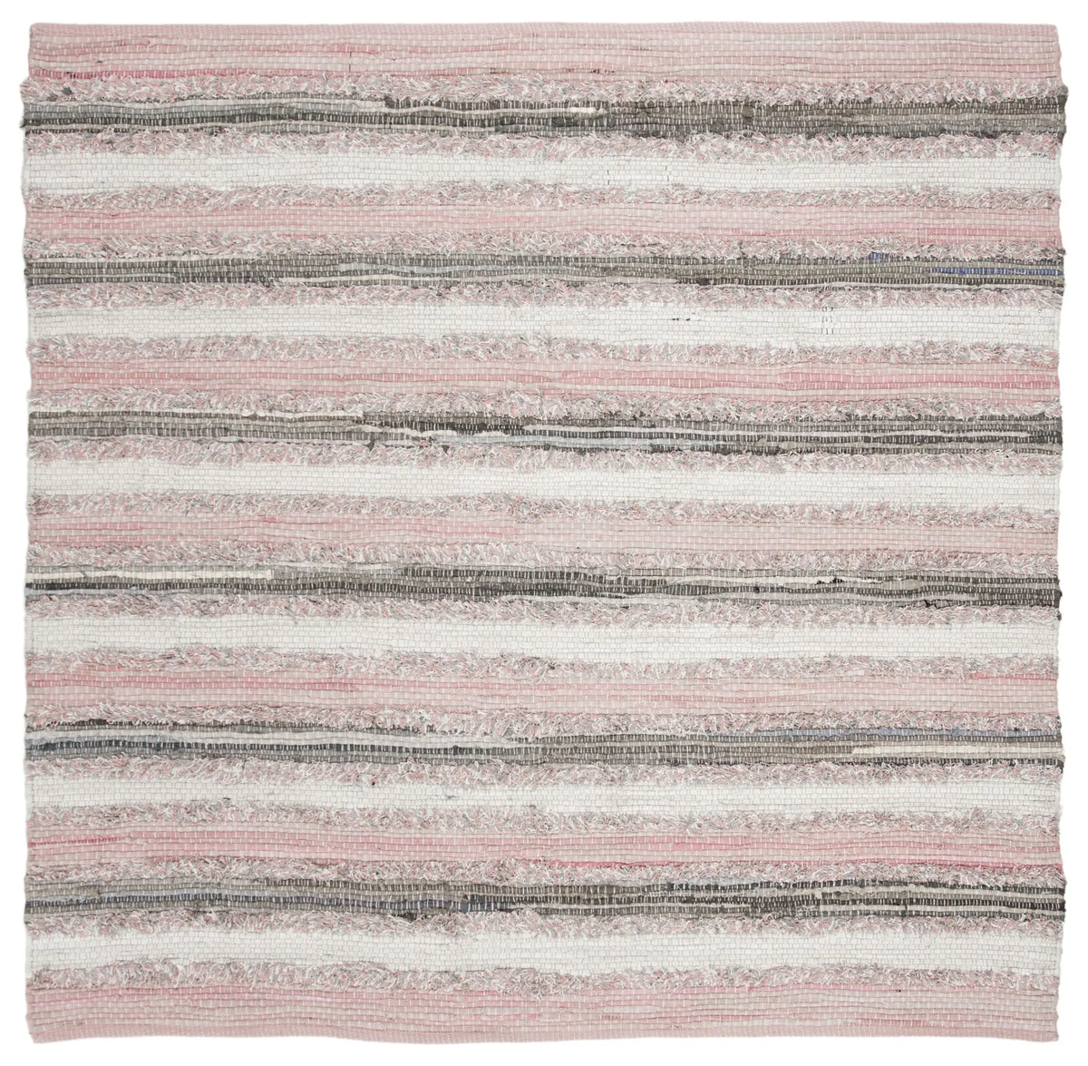 Safavieh Montauk 6'-0" x 6'-0" Rug in Pink / Multi