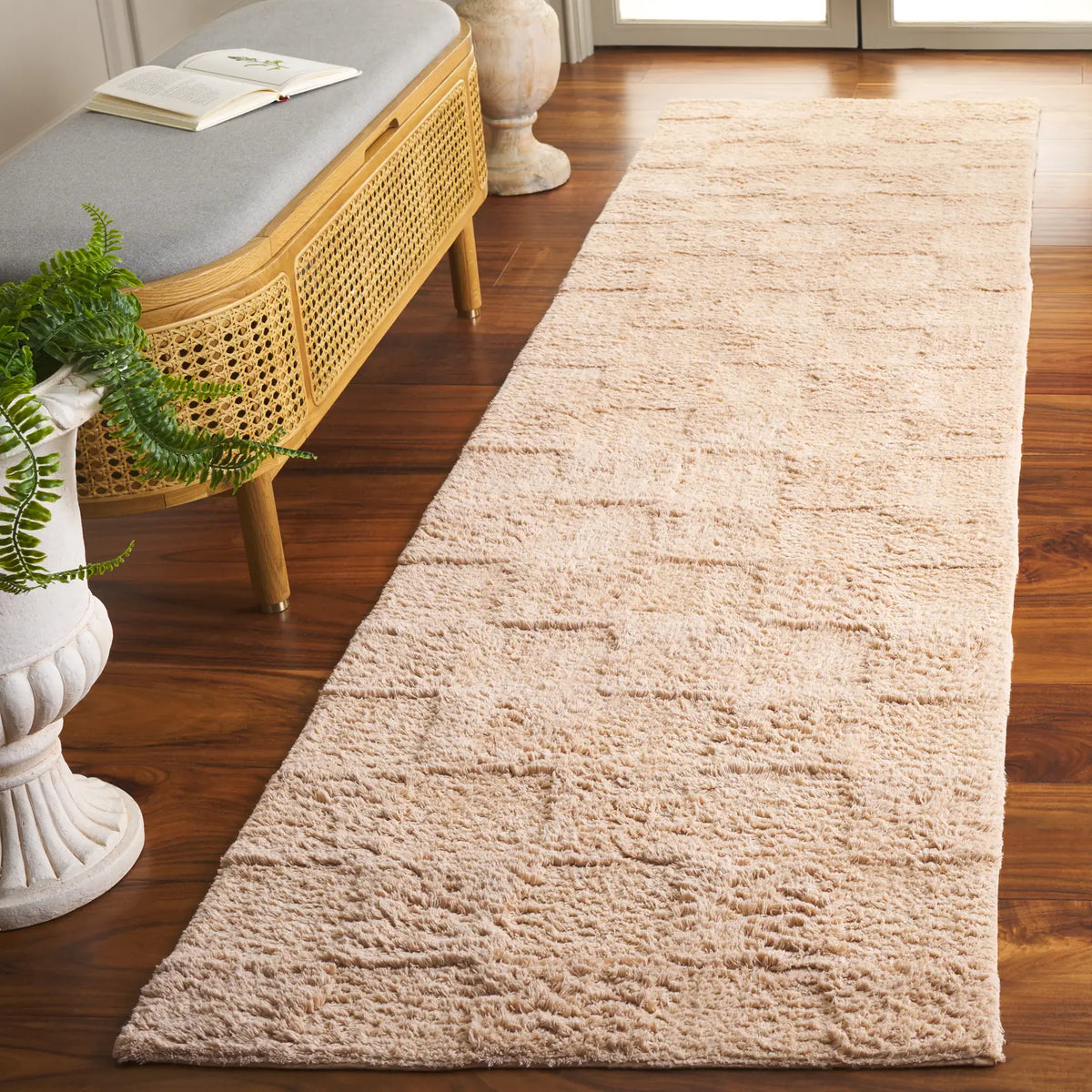 Safavieh Easy Care 2'-3" x 9'-0" Rug in Beige