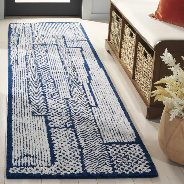Safavieh Abstract 2'-3" x 8'-0" Rug in Ivory / Navy