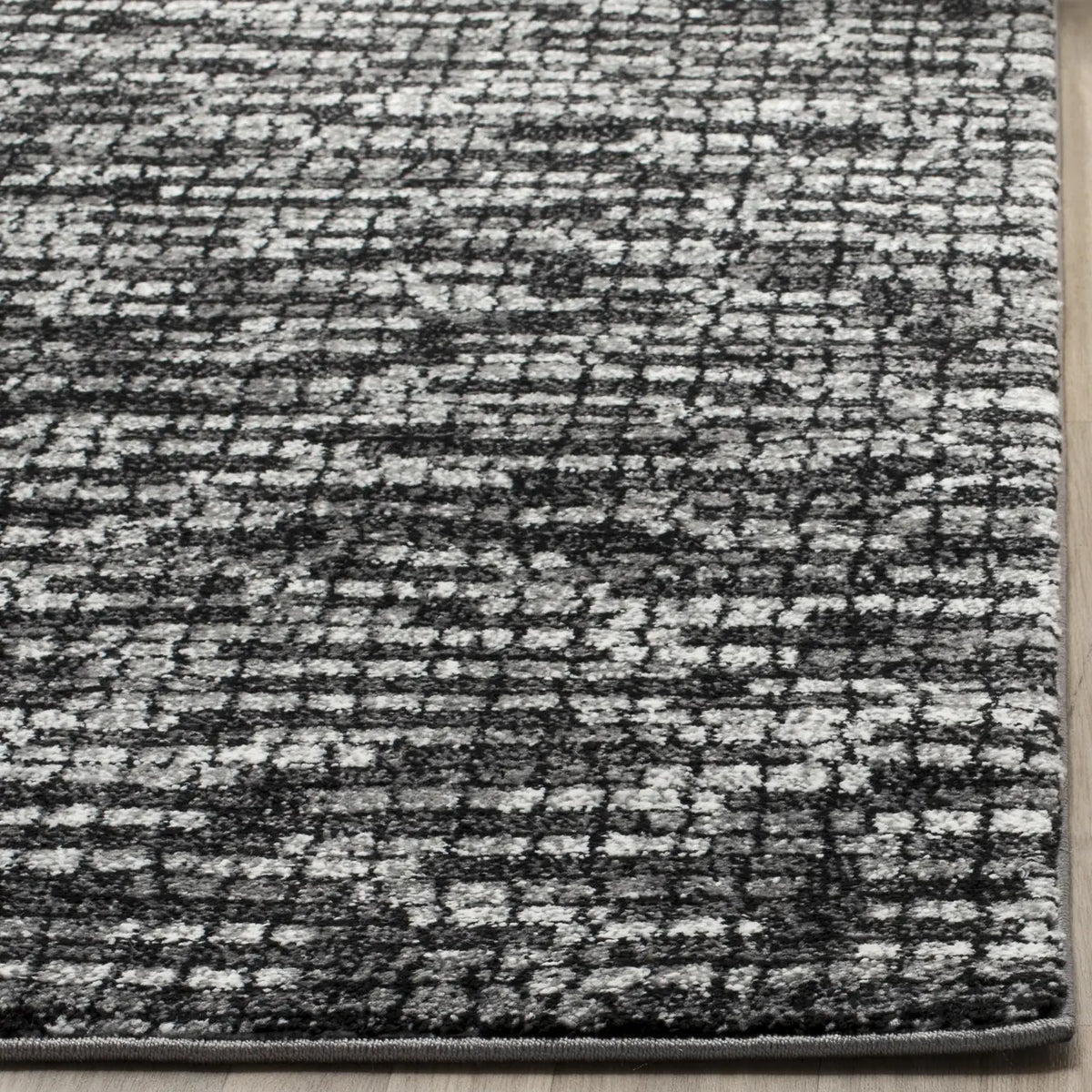 Safavieh Porcello 4'-0" x 6'-0" Rug in Light Grey / Charcoal