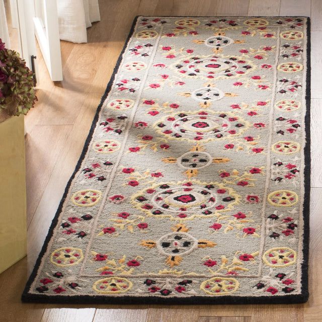 Safavieh Bellagio 2'-3" x 7'-0" Rug in Light Grey / Black