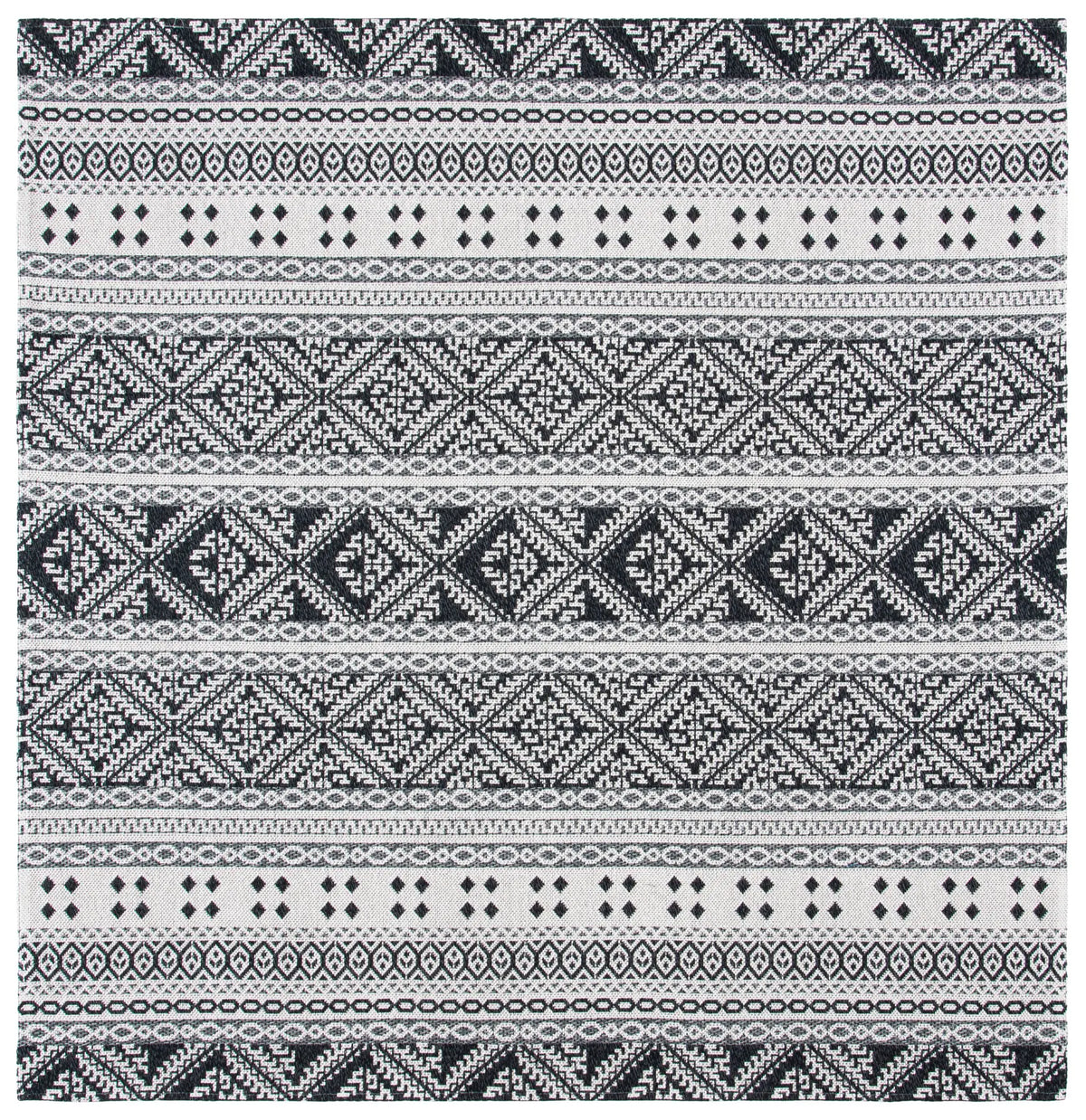 Safavieh Augustine 6'-4" x 6'-4" Rug in Black / Cream