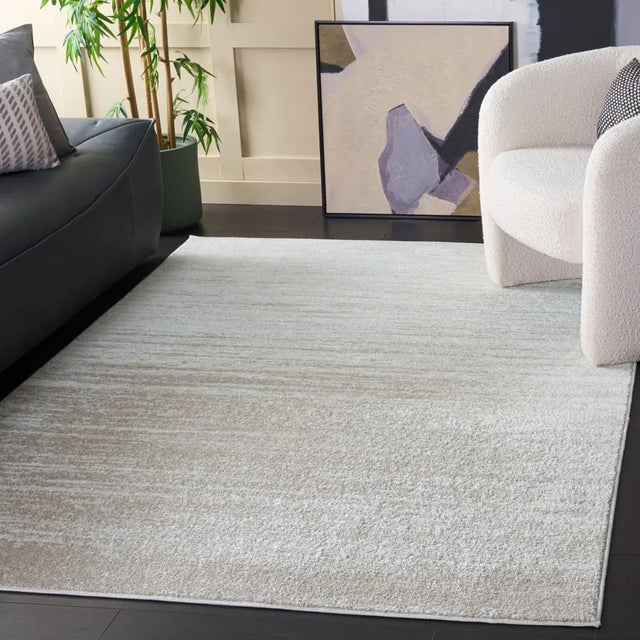 Safavieh Adirondack 5'-1" x 7'-6" Rug in Ivory / Beige