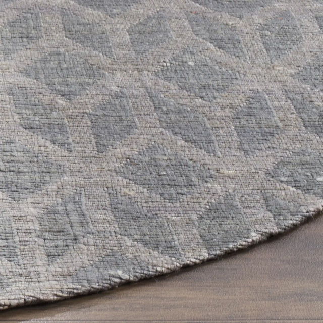 Safavieh Cape Cod 6'-0" x 6'-0" Rug in Grey / Gold