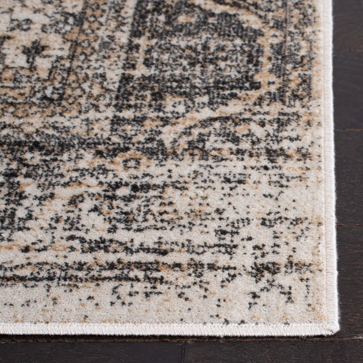Safavieh Atlas 4'-0" x 6'-0" Rug in Ivory / Beige