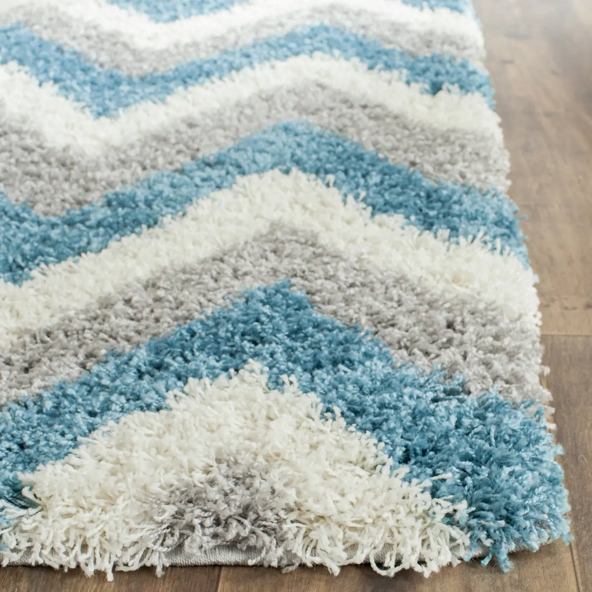 Safavieh Sgk-Shag Kids 4'-0" x 6'-0" Rug in Ivory / Blue
