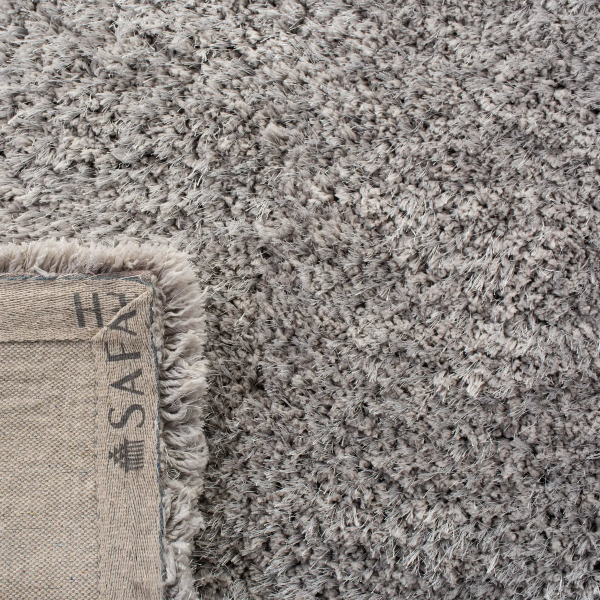 Safavieh Supreme Shag 4'-0" x 6'-0" Rug in Silver