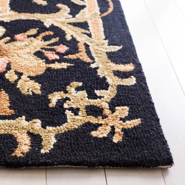 Safavieh Chelsea 6'-0" x 9'-0" Rug in Black