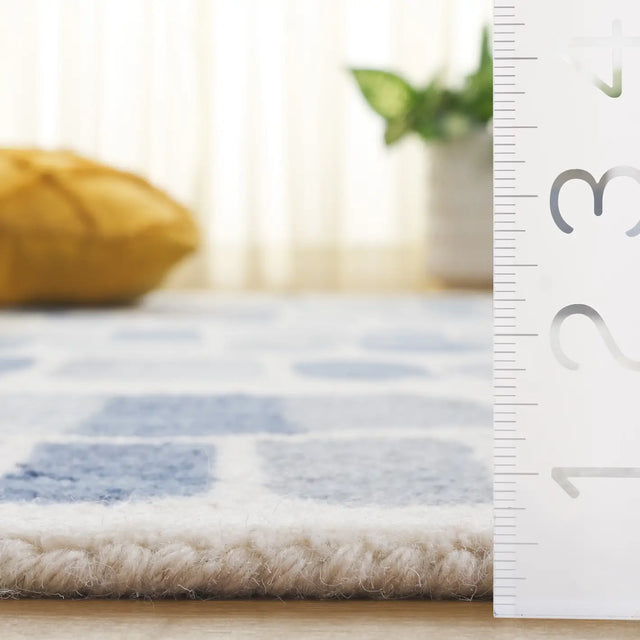 Safavieh Metro 2'-3" x 9'-0" Rug in Blue / Ivory