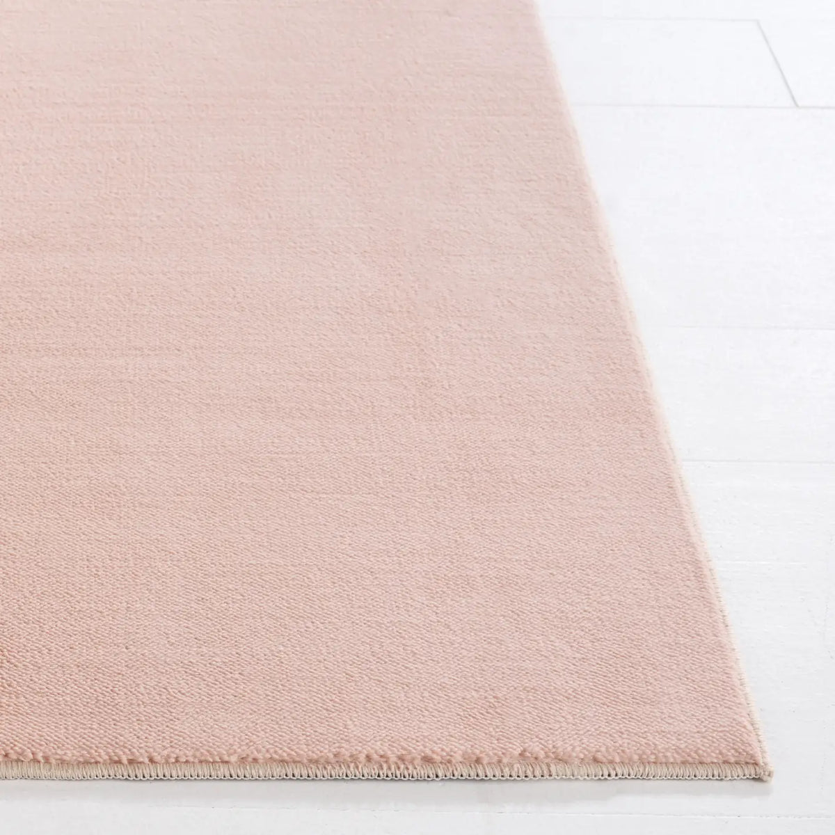 Safavieh Loft 300 4'-0" x 6'-0" Rug in Peach