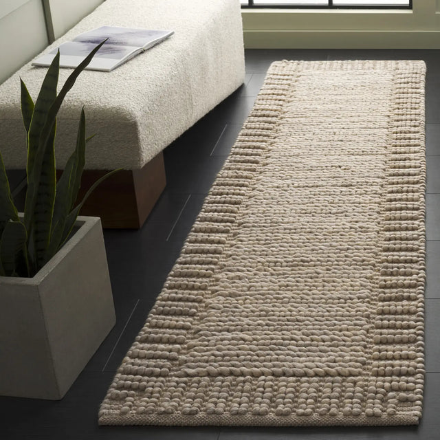 Safavieh Natura 2'-3" x 8'-0" Rug in Taupe
