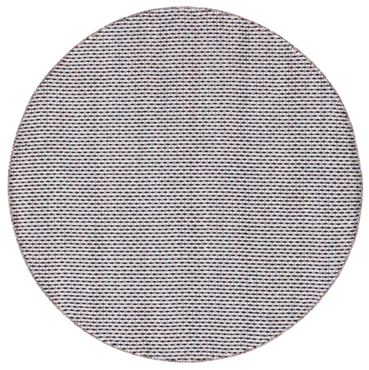 Safavieh Montauk 6'-0" x 6'-0" Rug in Ivory / Black
