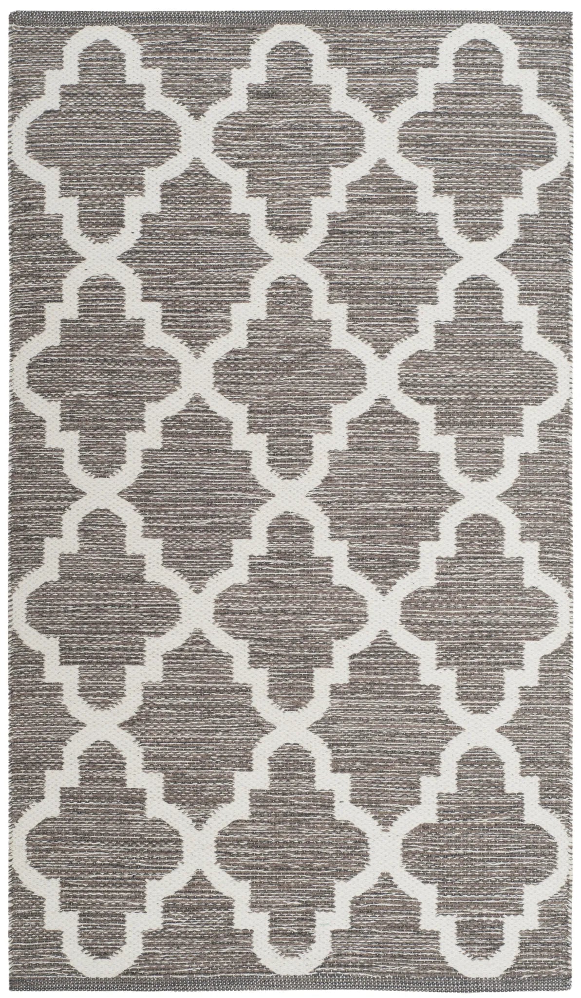 Safavieh Montauk 2'-3" x 3'-9" Rug in Beige / Ivory