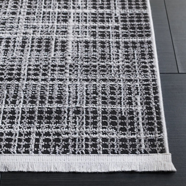 Safavieh Mila 4'-0" x 6'-0" Rug in Light Grey / Black