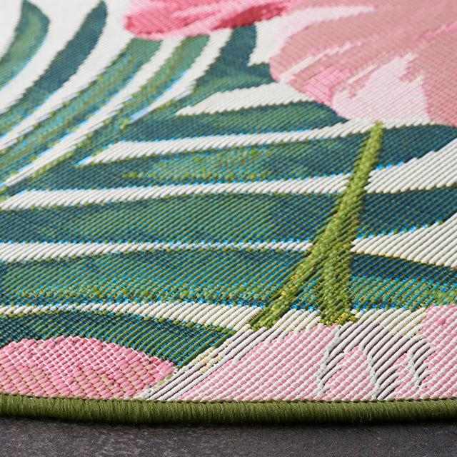 Safavieh Barbados 500 5'-3" x 5'-3" Rug in Green / Pink