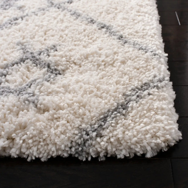 Safavieh Fontana Shag 800 4'-0" x 6'-0" Rug in Cream / Grey