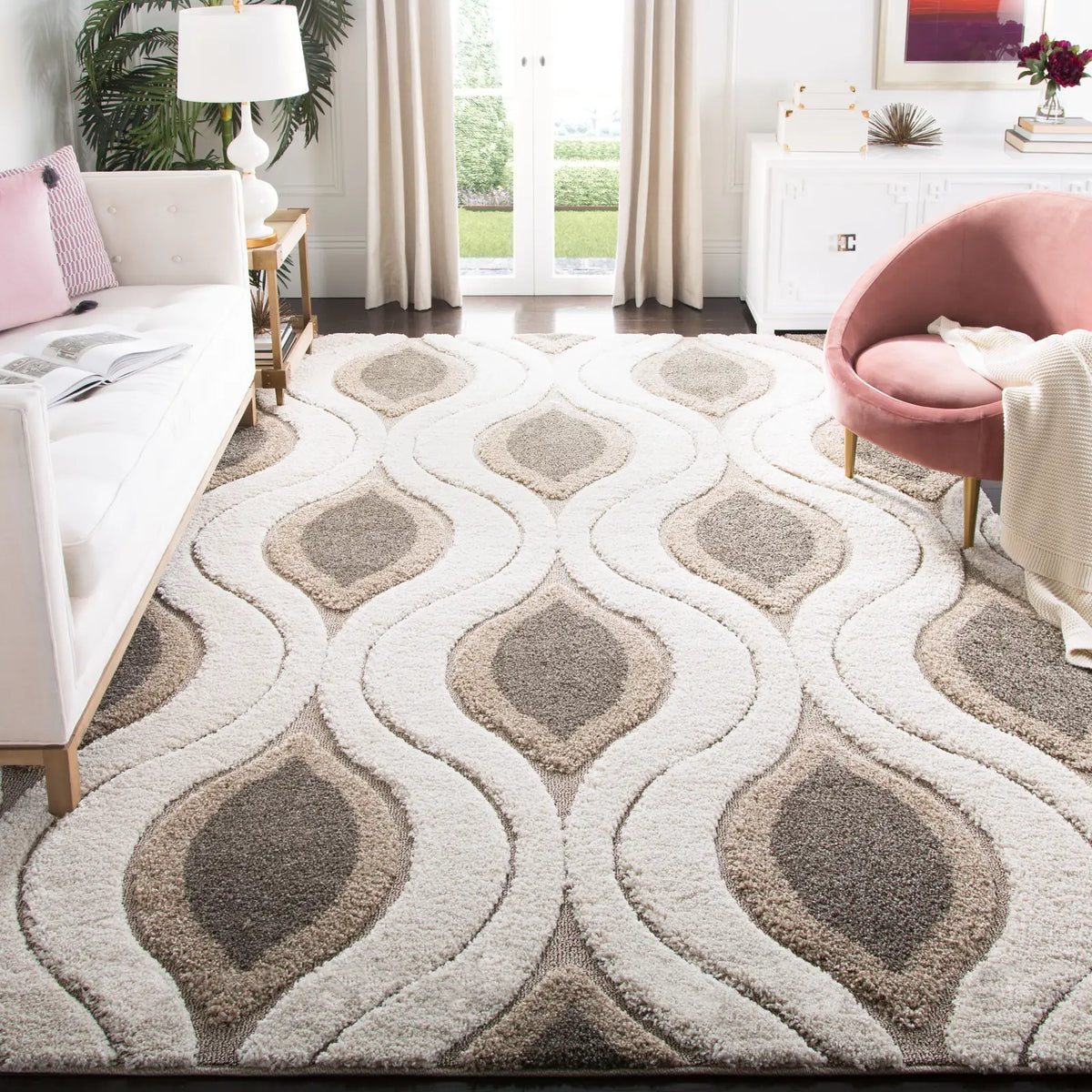 Safavieh Florida Shag 9'-6" x 13'-0" Rug in Cream / Smoke