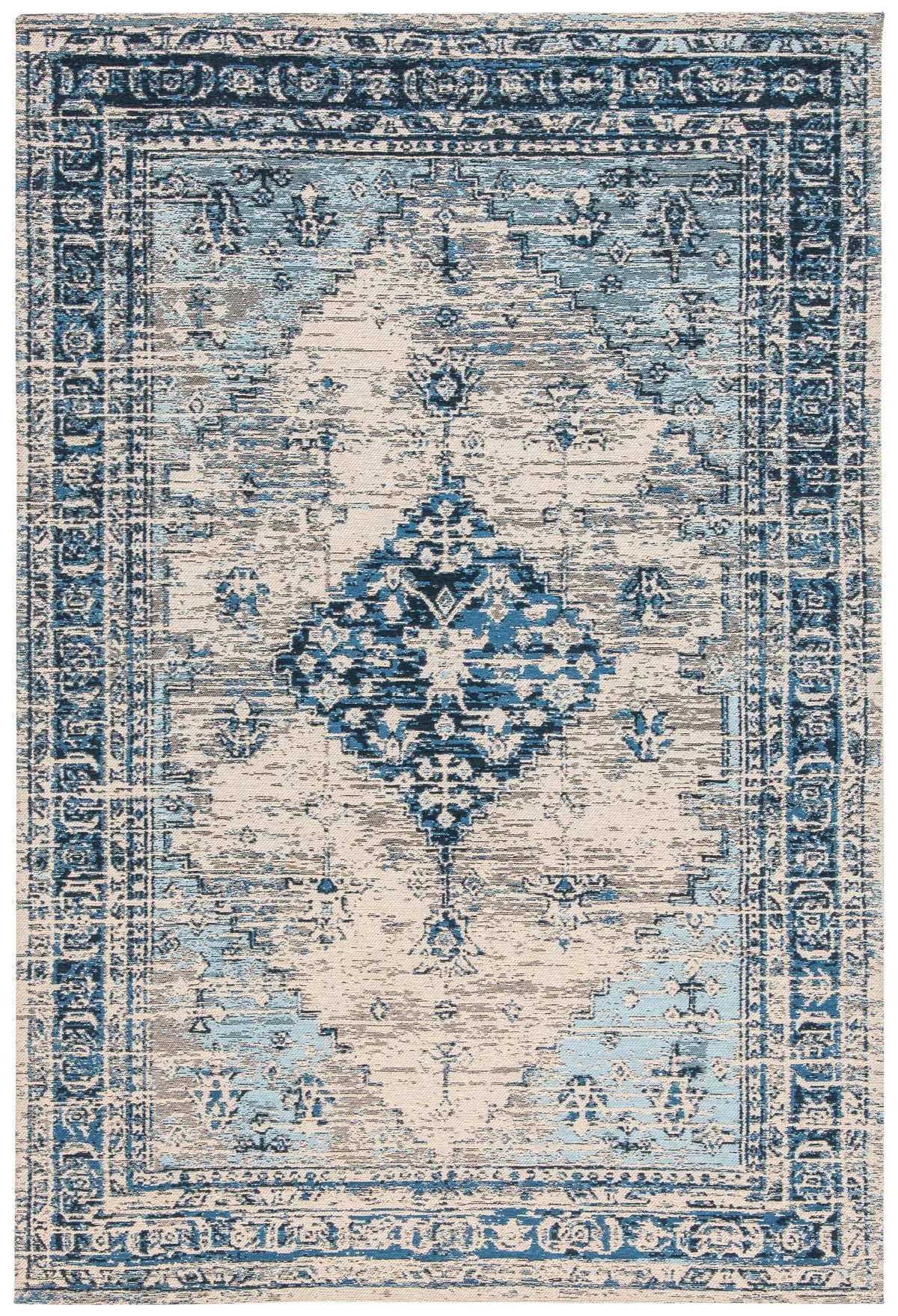 Safavieh Classic Vintage 4'-0" x 6'-0" Rug in Blue