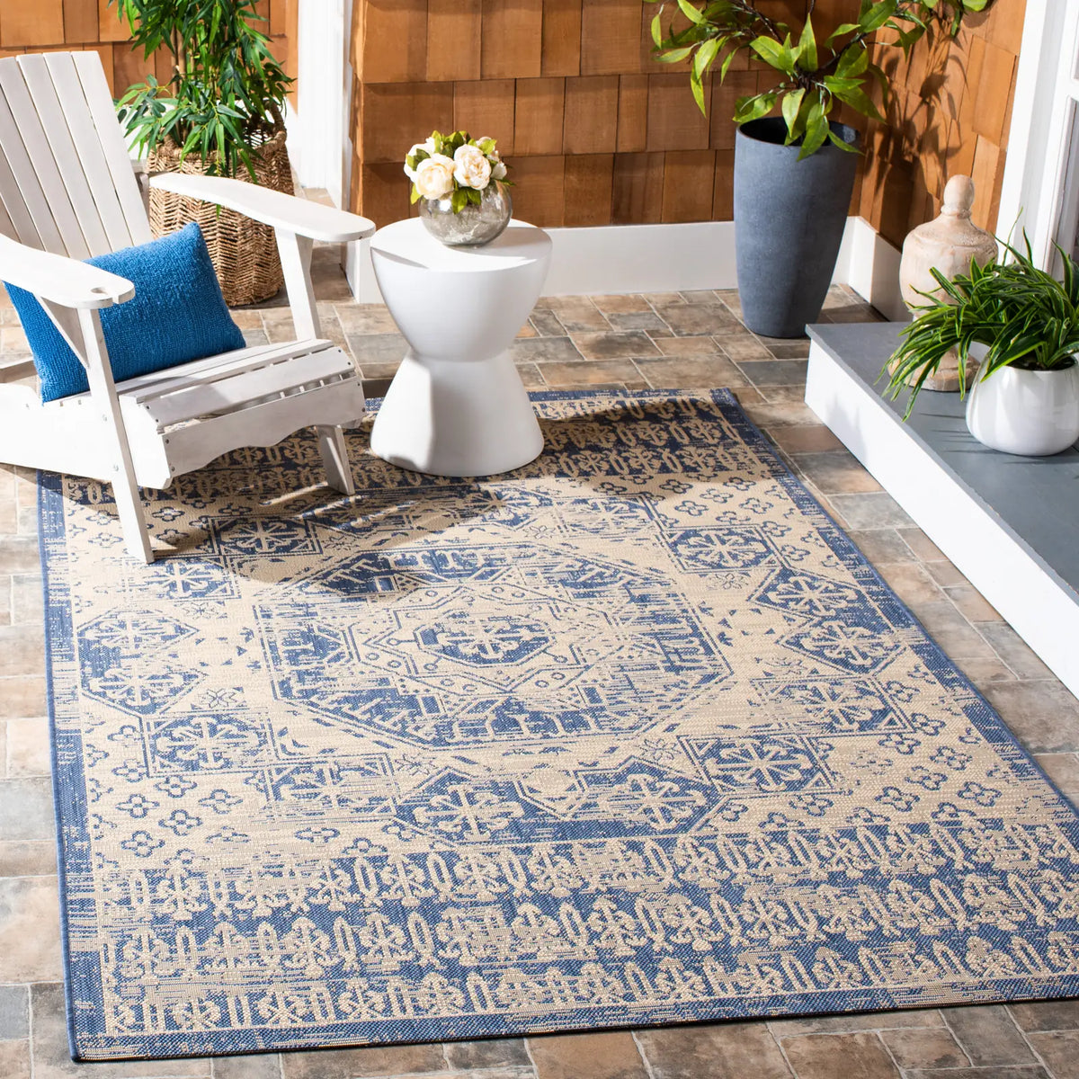 Safavieh Courtyard 5'-3" x 7'-7" Rug in Beige / Blue