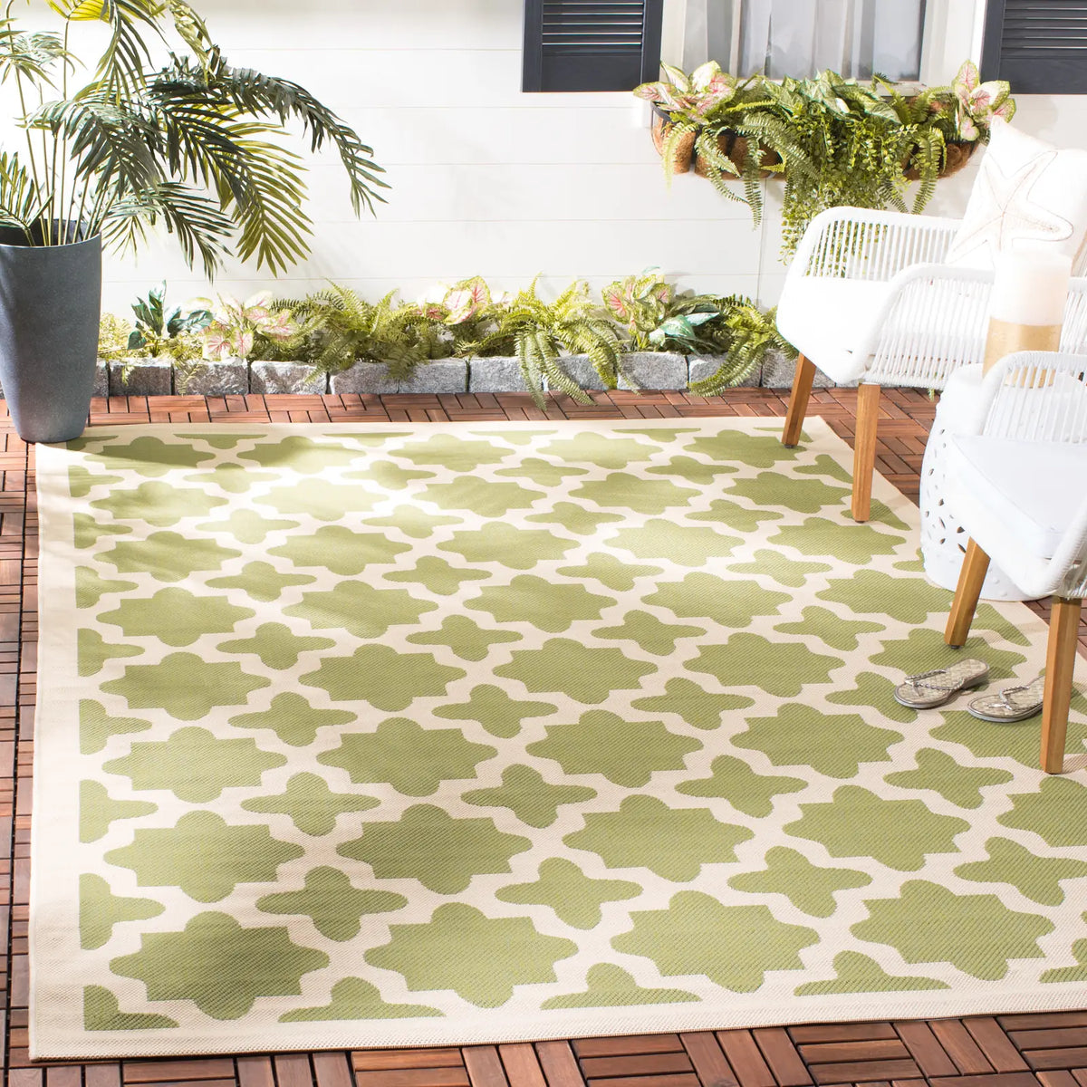 Safavieh Courtyard 6'-7" x 9'-6" Rug in Green / Beige