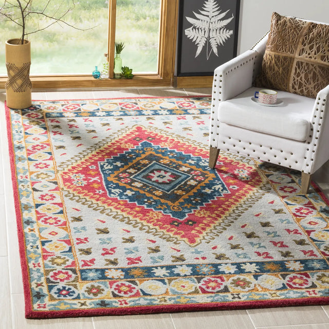 Safavieh Heritage 5'-0" x 8'-0" Rug in Grey / Red
