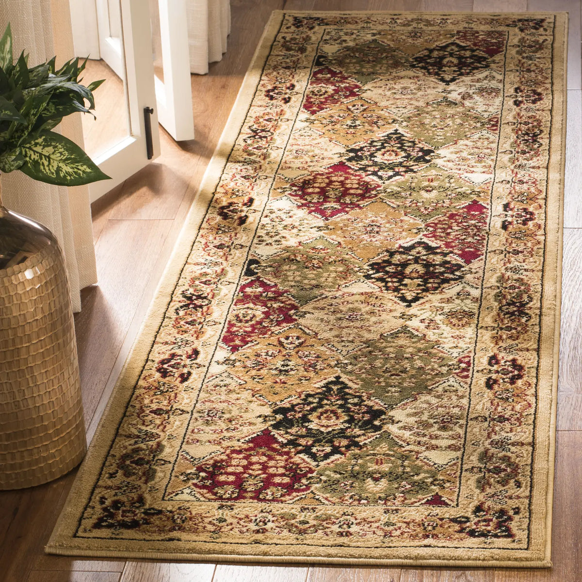 Safavieh Lyndhurst 2'-3" x 10'-0" Rug in Multi / Beige