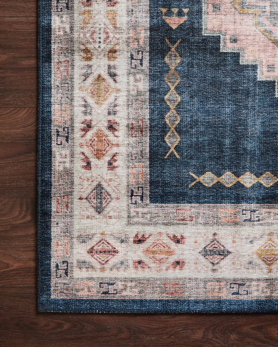 Loloi Heidi Hei-03 Denim/Blush Rugs - corner on wood