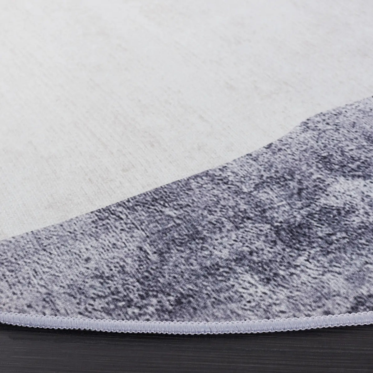 Safavieh Tacoma 6'-0" x 6'-0" Rug in Grey / Light Grey