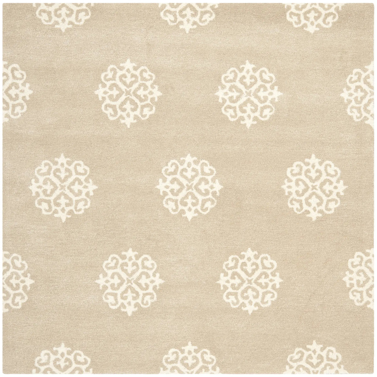 Safavieh Soho 6'-0" x 6'-0" Rug in Beige / Ivory