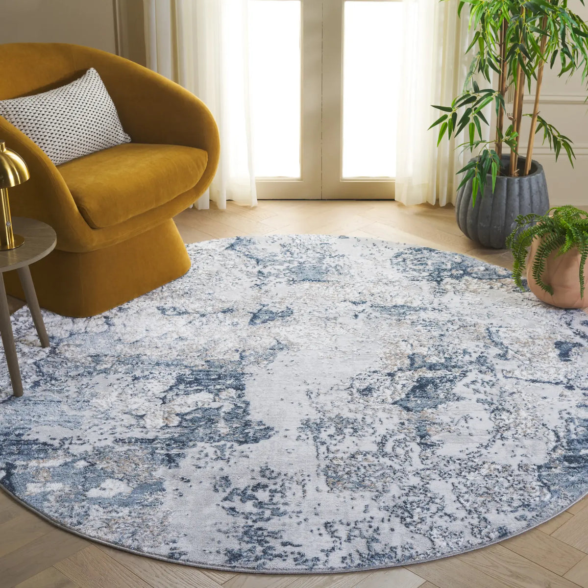 Safavieh Carter 6'-7" x 6'-7" Rug in Taupe / Navy
