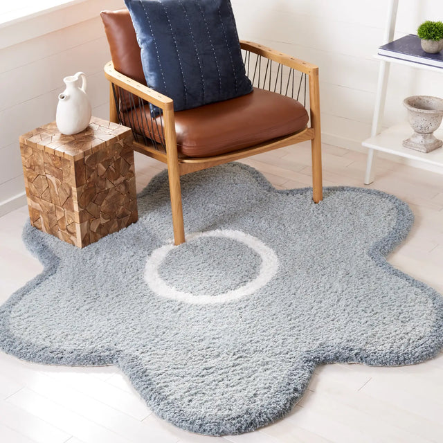 Safavieh Novelty 6'-0" x 6'-0" Rug in Light Grey / Ivory