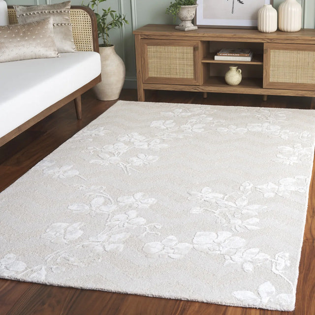 Safavieh Glamour 4'-0" x 6'-0" Rug in Ivory