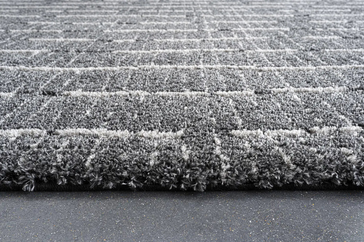 Dynamic Rugs Masai 14002 Black/White Rug - Pile